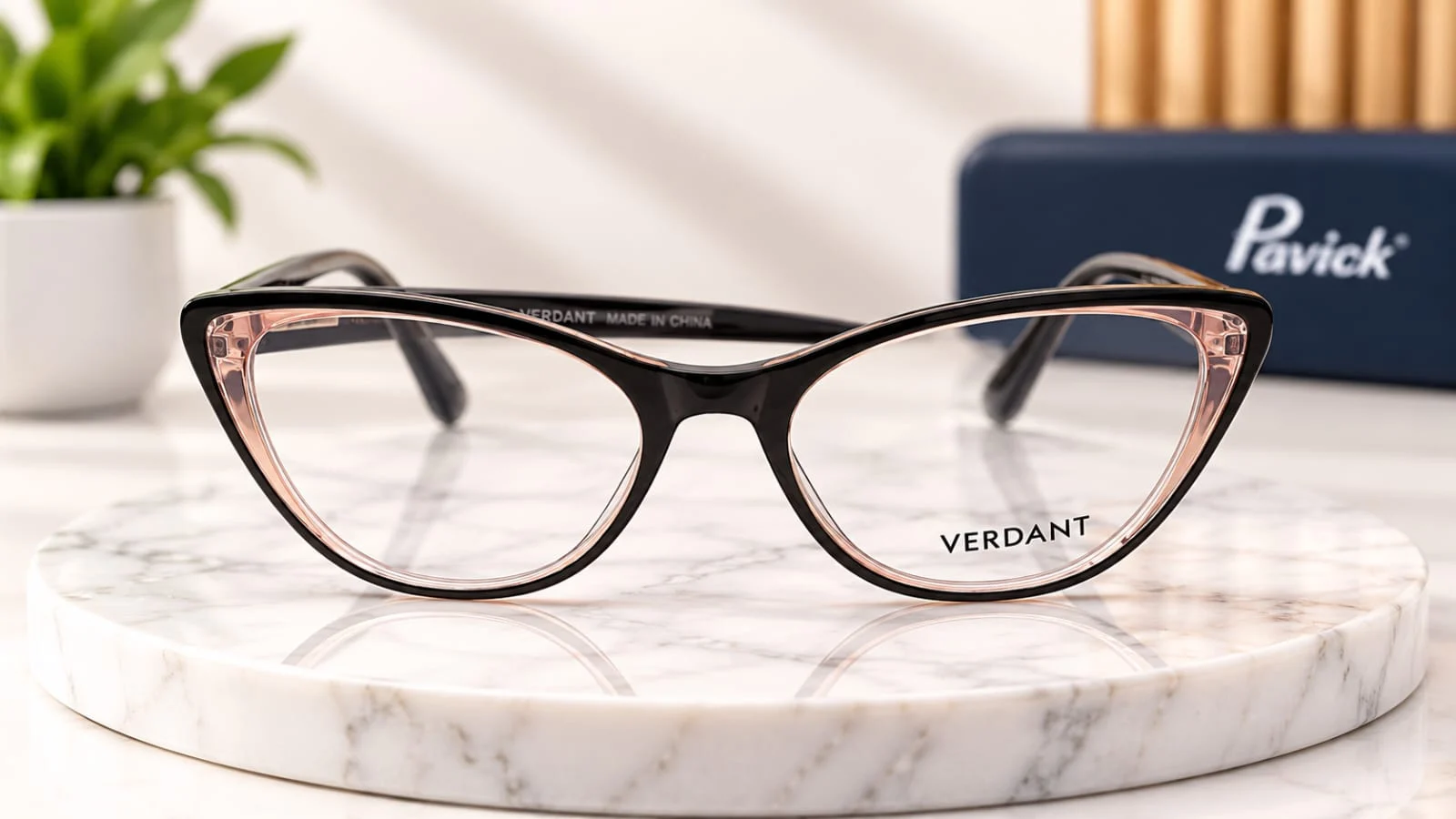 إطار طبي كبّاس (Cat-Eye) أسود ووردي - VERDANT — أسود