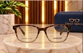 نظارة طبيّة بتصميم كلاسيكي حديث بني تايجر - VERDANT (387P)    — أسود